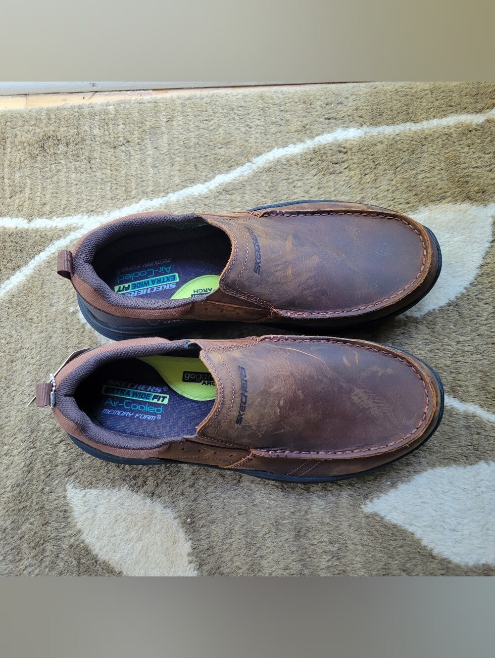 Skechers Relaxed Fit: Expended - Seveno slip-on casual shoes in dark Brown 10